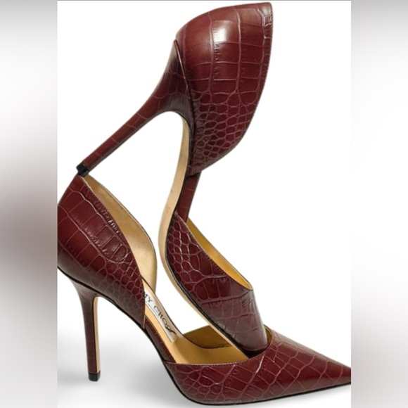 Authentic Jimmy Choo, made with fine and rich Italian leather upper and sole. - Picture 4 of 6